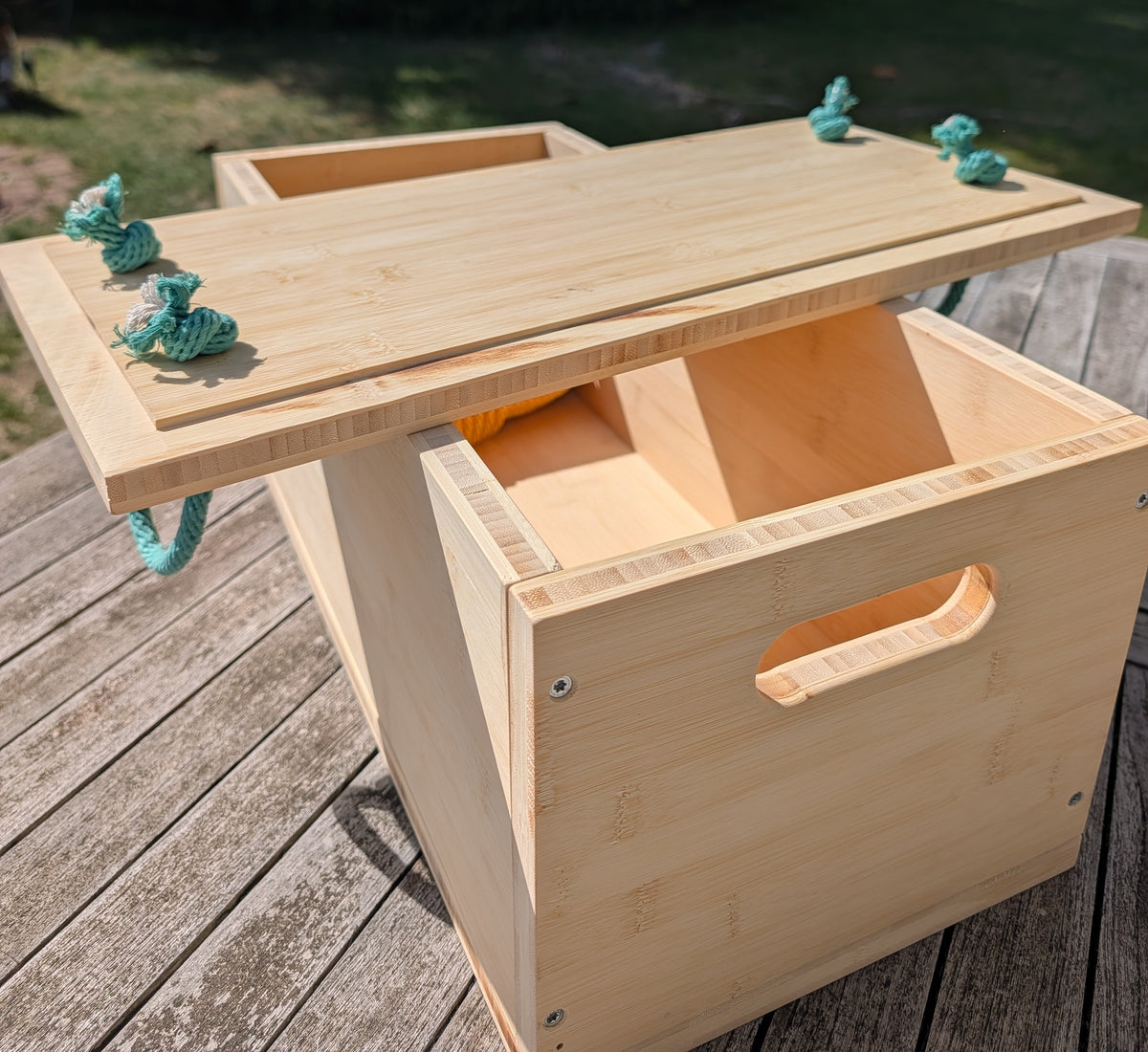 Multifunktionale Bambus-Staubox mit Organizer-Deckel - Passgenau für VW T6 California Ocean
