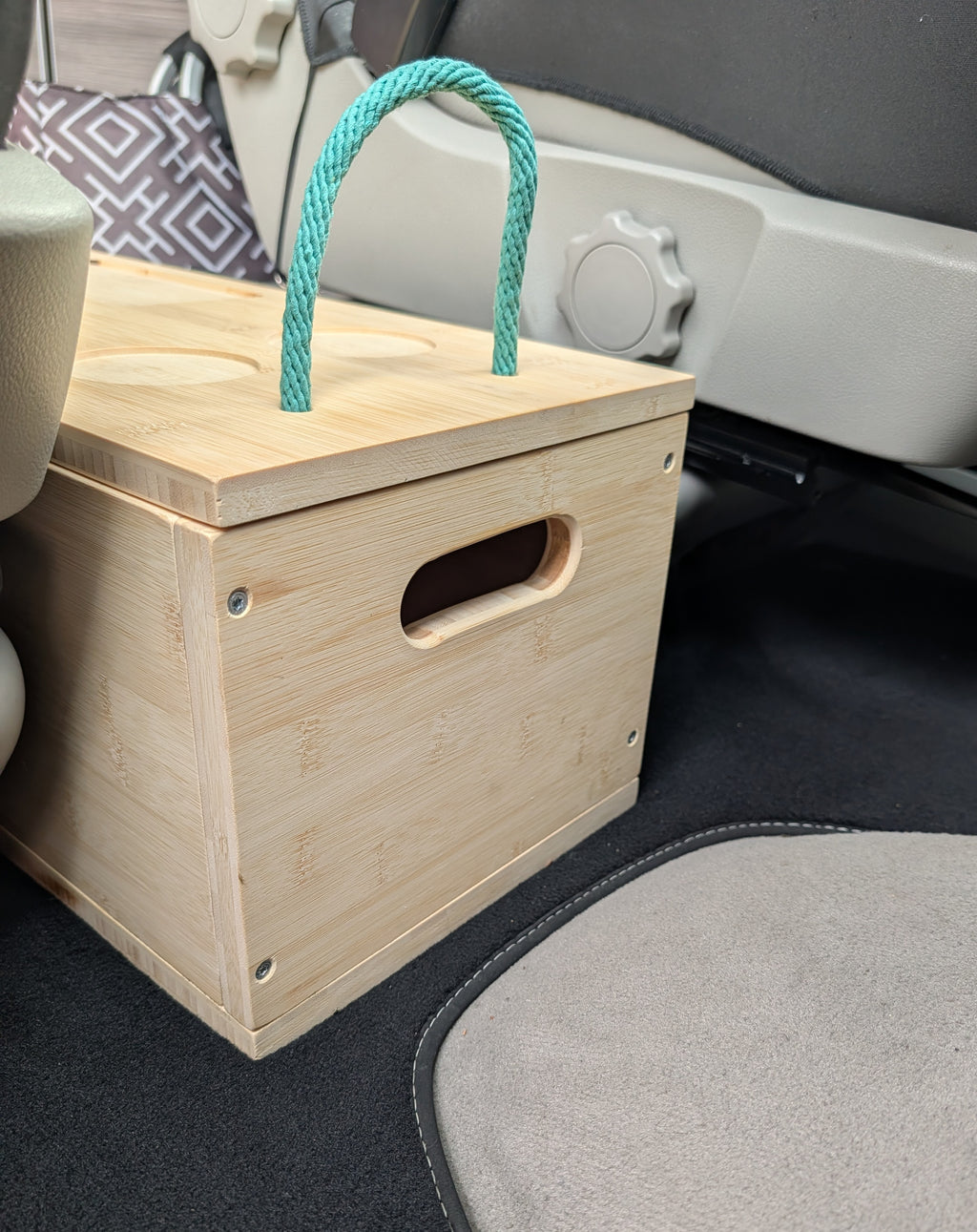 Multifunktionale Bambus-Staubox mit Organizer-Deckel - Passgenau für VW T6 California Ocean